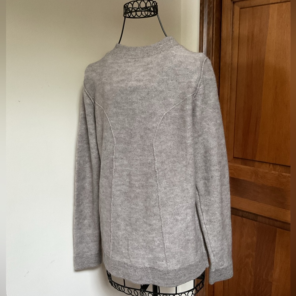 NWT Made With Love Gray/Beige Cardigan Button Down Detail Size Large - Picture 2 of 8